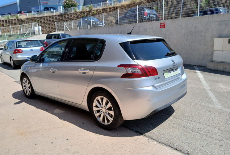 Peugeot 308 II 1.2 Puretech 12V 110 ch STYLE