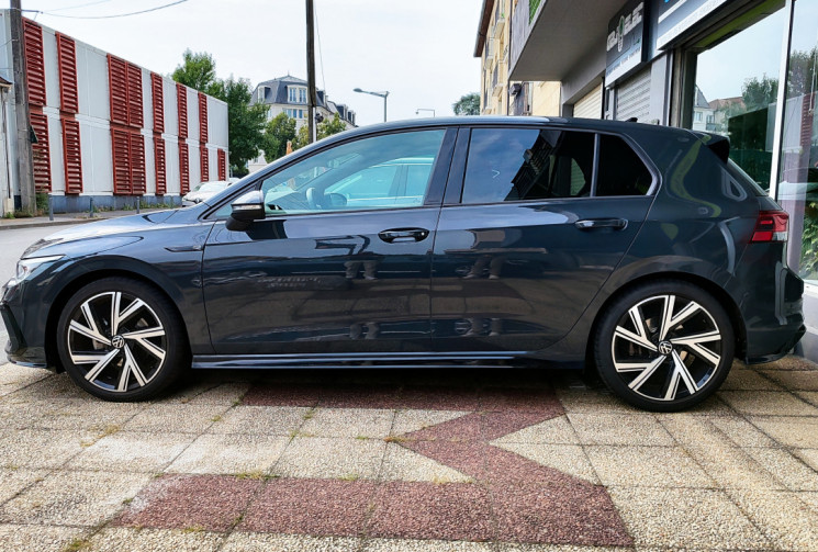 VOLKSWAGEN GOLF 8 / 1.5 eTSi 150 cv / R line / garantie Constructeur 