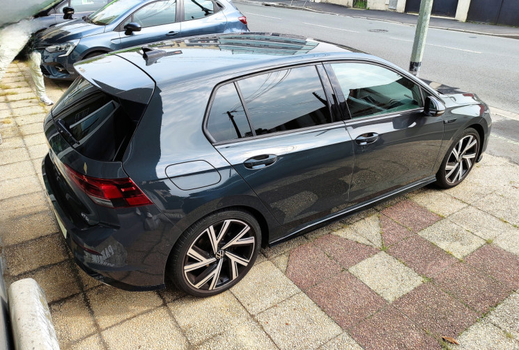 VOLKSWAGEN GOLF 8 / 1.5 eTSi 150 cv / R line / garantie Constructeur 