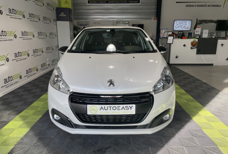 PEUGEOT 208 1.2 110 GT LINE DISTRIBUTION NEUVE** 1ère main