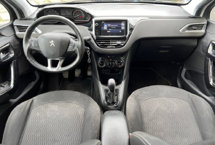 PEUGEOT 208 I Phase 2 1.6 Blue HDi 75 cv STYLE