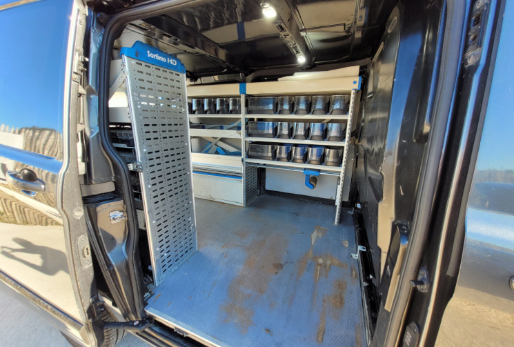 FORD TRANSIT CUSTOM FOURGON 280 L1H1 2.0 ECOBLUE 130 LIMITED Prix TTC