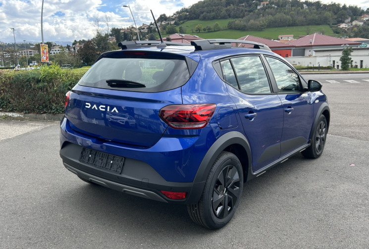 DACIA Sandero STEPWAY TCE 90 EXPRESSION + SIEGE CHAUFFANT (Dispo Immédiat)