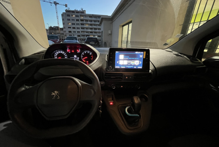 PEUGEOT PARTNER 1000 KG/ L1/100 ch / APPLE CAR PLAY