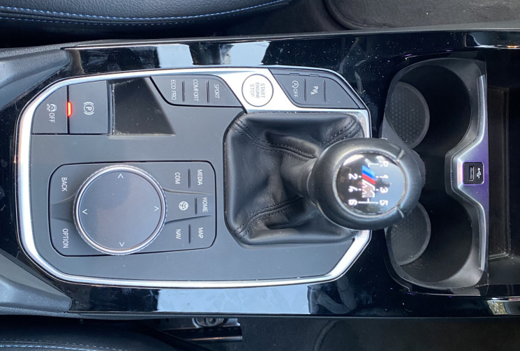 BMW SERIE 1 118i 136 CH M Sport  / Carplay / Caméra / Véhicule Français 