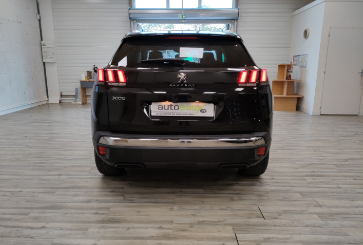 PEUGEOT 3008 1.2 PureTech 130ch Allure S&S EAT8 distribution remplacée + attelage 