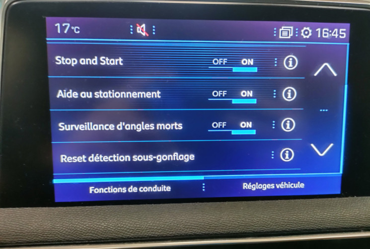 PEUGEOT 3008 1.2 PureTech 130ch Allure S&S EAT8 distribution remplacée + attelage 