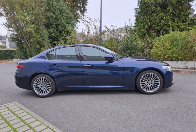 Alfa Romeo GIULIA 2.2 JTD 150 AT8 Super Int Cuir BI-TON