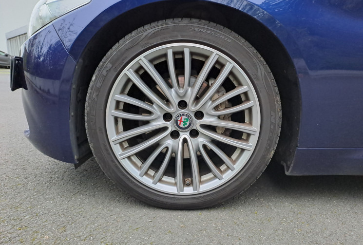 Alfa Romeo GIULIA 2.2 JTD 150 AT8 Super Int Cuir BI-TON