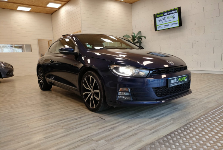 Volkswagen Scirocco  2.0 TSI 220ch BlueMotion Technology Carat DSG6 Véhicule Français 2ème main 