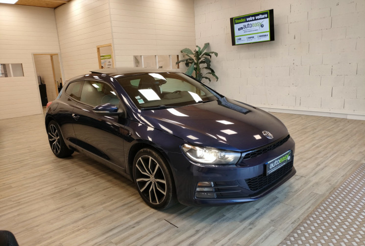 Volkswagen Scirocco  2.0 TSI 220ch BlueMotion Technology Carat DSG6 Véhicule Français 2ème main 