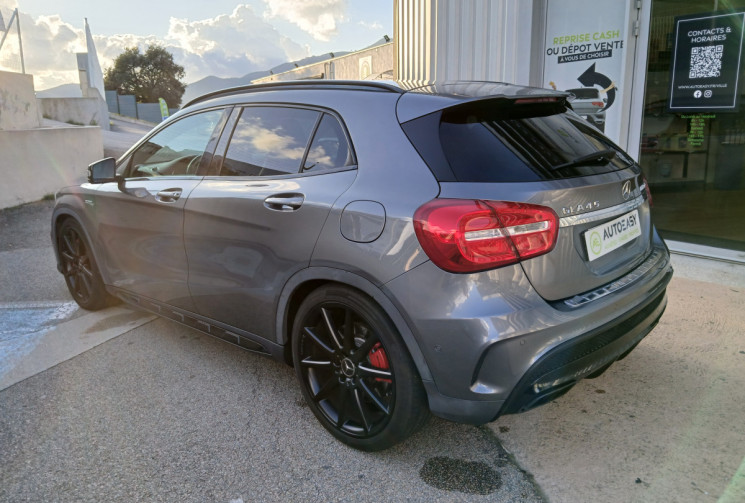 MERCEDES GLA 45 AMG 2.0 i 16V Turbo 4MATIC 7G-DCT