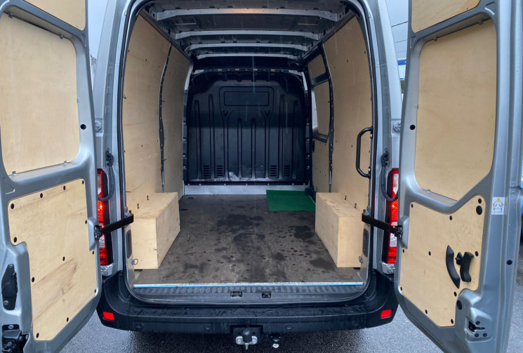 Nissan NV400 INTERSTAR L2H2 3.3 DCI 135 CV CONNECTA PRIX AFFICHE HT 22490 € 