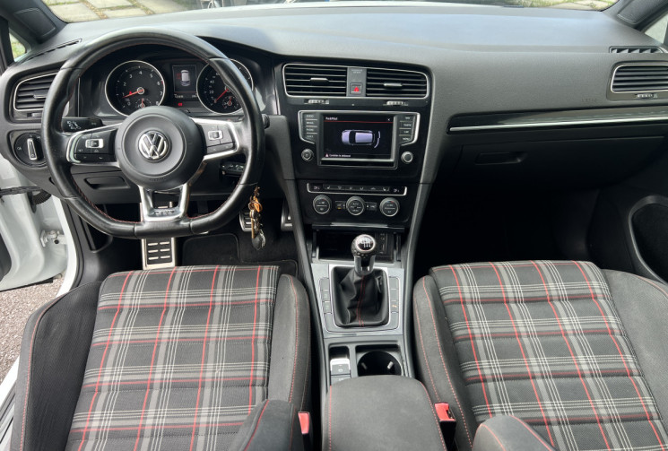 VOLKSWAGEN GOLF  VII 2.0 TFSI GTI