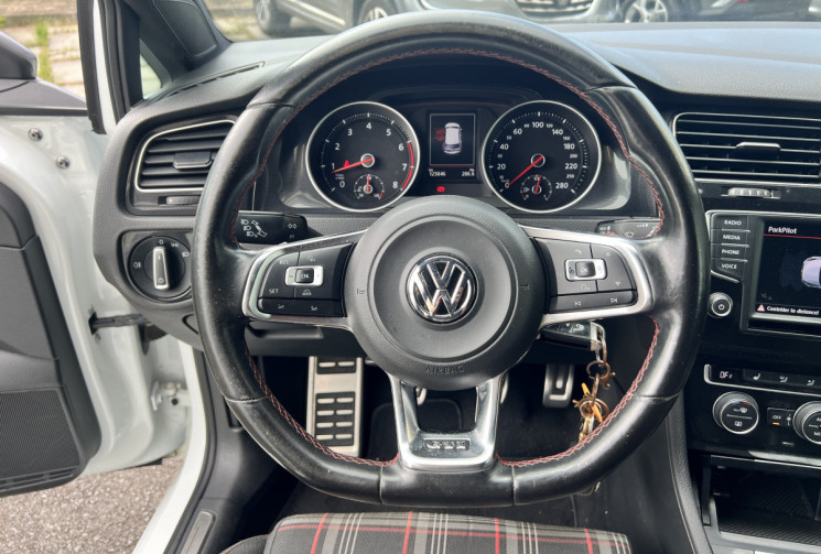 VOLKSWAGEN GOLF  VII 2.0 TFSI GTI