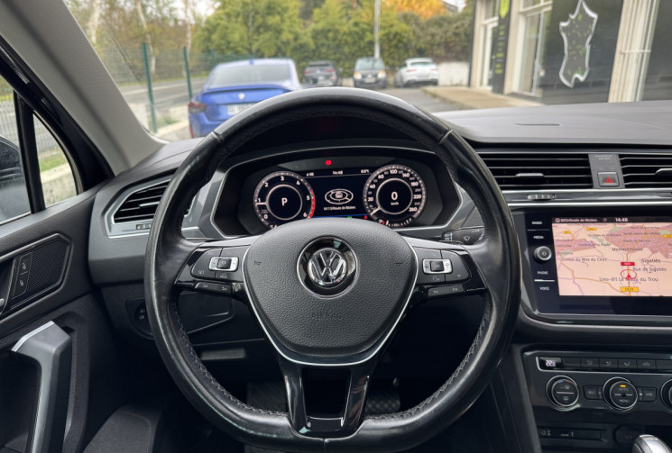 VOLKSWAGEN TIGUAN Carat 2.0 TDi 150 ch DSG7 / Toit pano Ouvrant / Entretien à jour / Garantie 6 mois