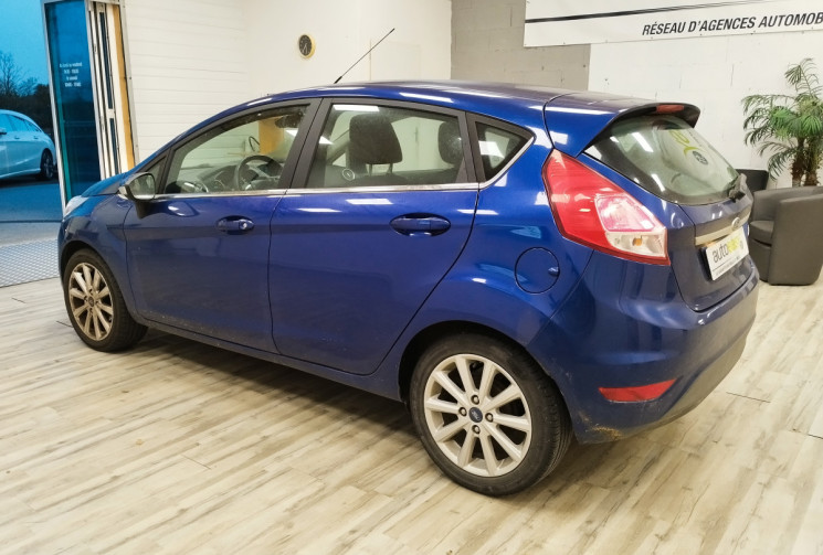 Ford FIESTA 1.5 TDCi 95ch Titanium 5p 