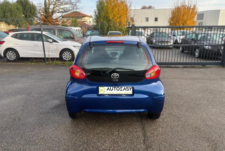 TOYOTA AYGO 1.0 BLUE 68 CH CLIM 