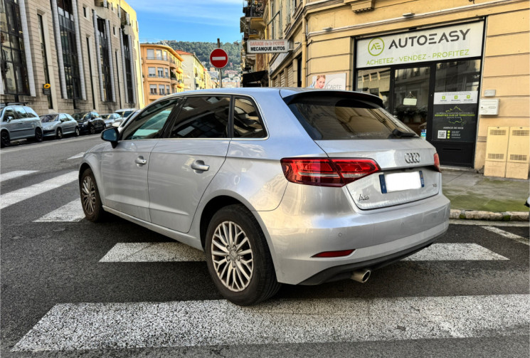 AUDI A3 1.6 tdi 110 CV S LINE