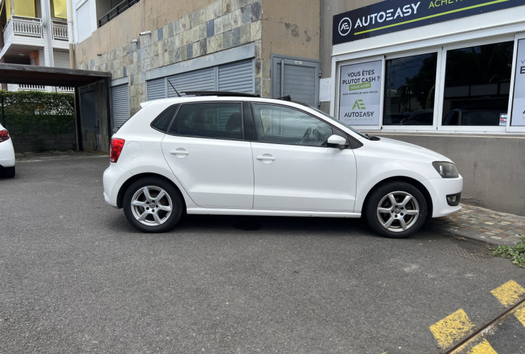 VOLKSWAGEN POLO  V 1.4 i 86 cv CONFORTLINE + TOIT OUVRANT