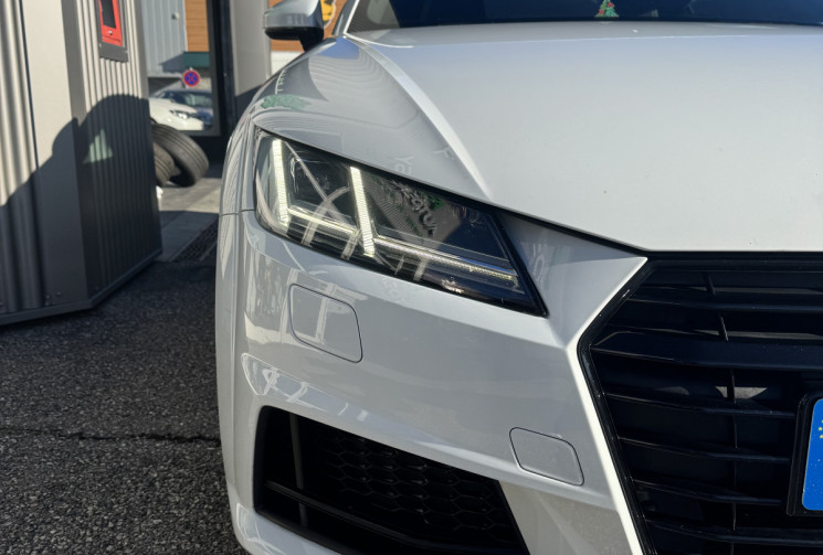 AUDI TT 2.0 TFSI 230 S-Line Quattro S-tronic 