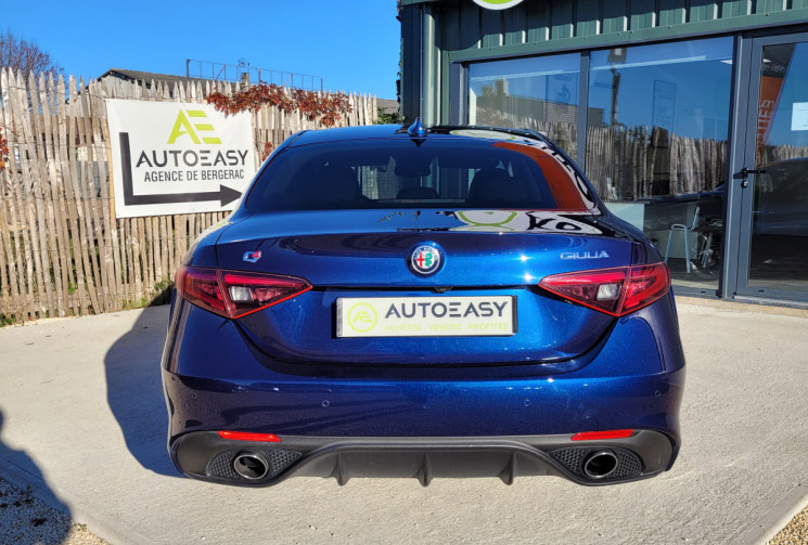 Alfa Romeo Giulia 2.2 VELOCE AT8 Q4 210 CV