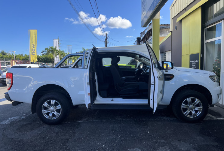 FORD Ranger III Phase 3 2.0 EcoBlue 16V Pickup Super Cabine 4x4 170 cv // Boîte automatique