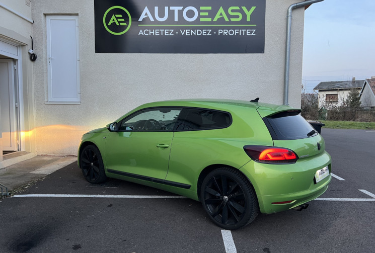 VOLKSWAGEN SCIROCCO  II 2.0 TDI R-LINE DSG6 140 cv 