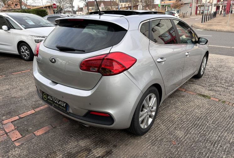 KIA Ceed II 1.6 GDI 135 cv ACTIV VISIO 1ère main / Toit ouvrant