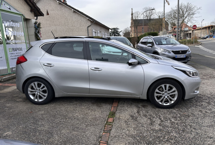 KIA Ceed II 1.6 GDI 135 cv ACTIV VISIO 1ère main / Toit ouvrant