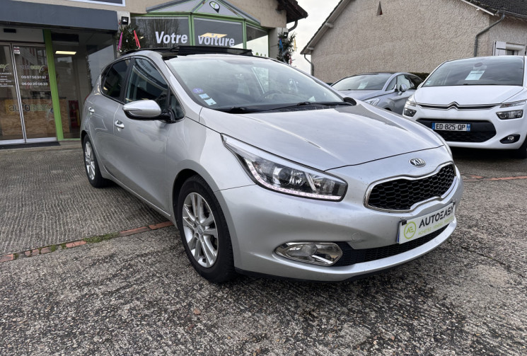 KIA Ceed II 1.6 GDI 135 cv ACTIV VISIO 1ère main / Toit ouvrant