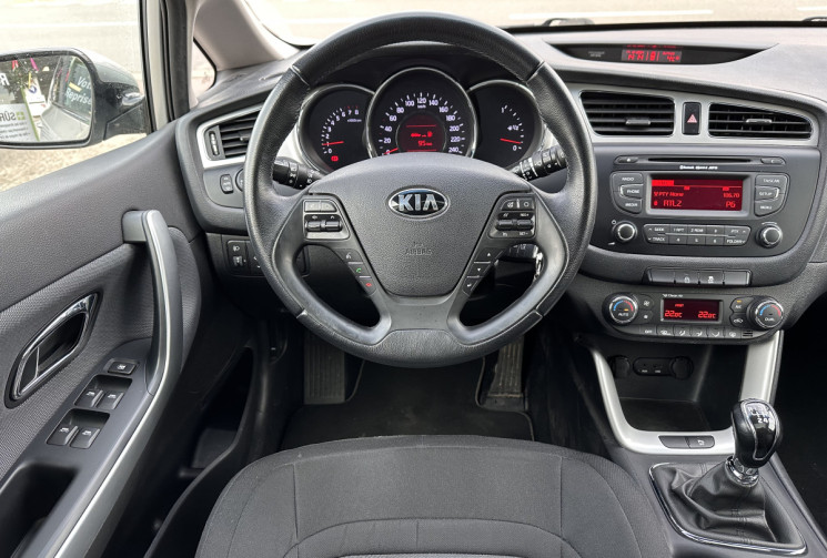 KIA Ceed II 1.6 GDI 135 cv ACTIV VISIO 1ère main / Toit ouvrant