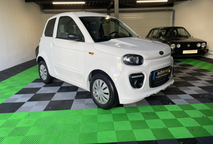 Microcar Dué INITIAL voiture sans permis 