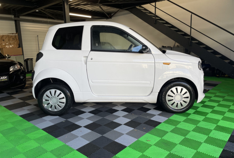 Microcar Dué INITIAL voiture sans permis 