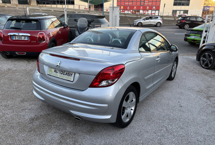 PEUGEOT 207 CC 1.6 hdi 112 CV / Edition 64 / Radar recul / Toit Garantie 2 ans