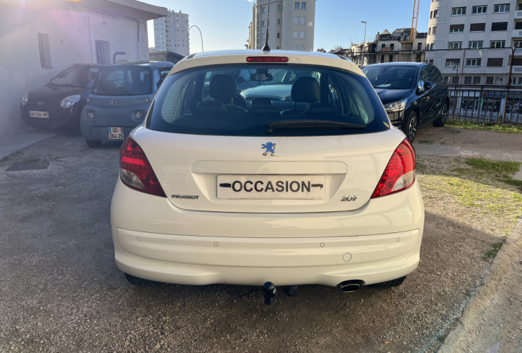 PEUGEOT 207 1.6 VTi ALLURE 120 ch / CT VIERGE / 100200KM