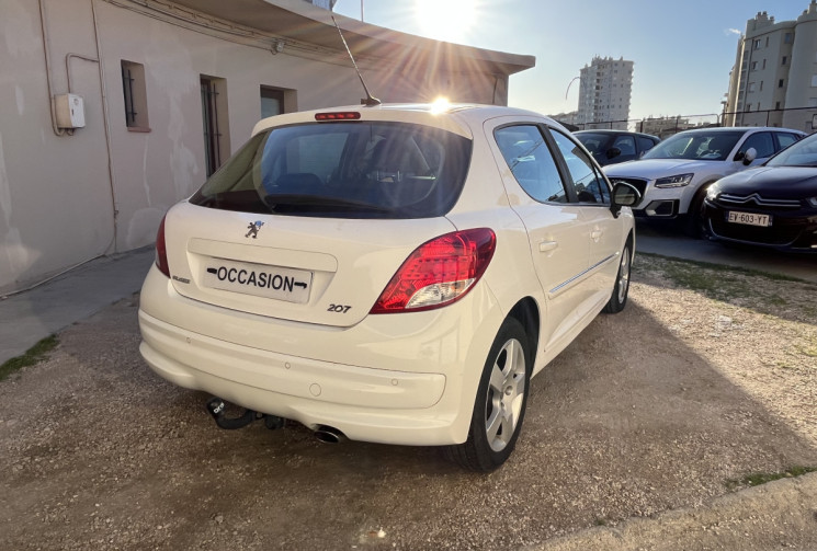 PEUGEOT 207 1.6 VTi ALLURE 120 ch / CT VIERGE / 100200KM