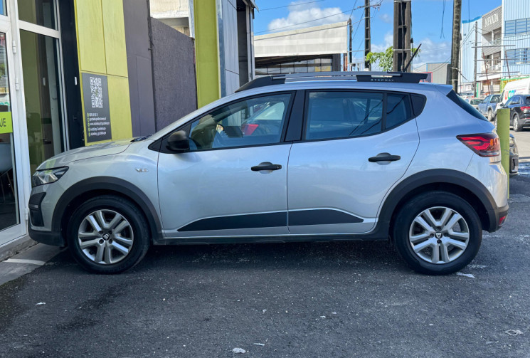 DACIA Sandero III Stepway 1.0 TCe 12V BVM6 90 cv Confort // Première main // Chaine de distribution