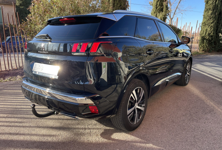 Peugeot 3008 1.5 BlueHDi EAT8 ACTIVE / Excellent état / Full Black / Attelage / Révision Peugeot 