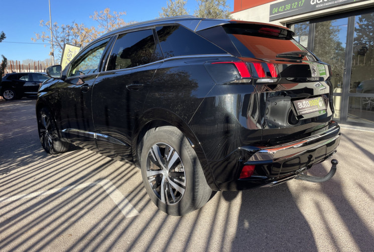 Peugeot 3008 1.5 BlueHDi EAT8 ACTIVE / Excellent état / Full Black / Attelage / Révision Peugeot 