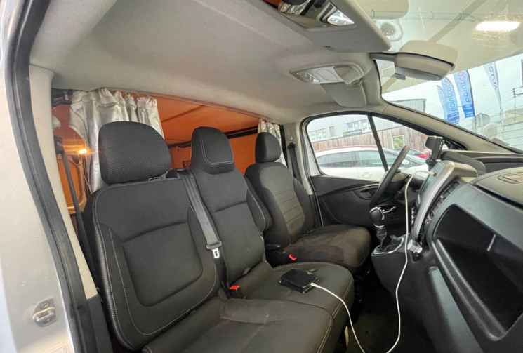 NISSAN NV300 VAN AMENAGE PRIMASTAR II 145 CV 2.0 DCI -  TRES BON ETAT - GARANTIE 6 MOIS 