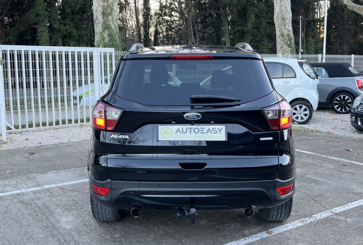 FORD KUGA 1.5 EcoBoost 120 Titanium 4x2 / Attelage / Carplay / Caméra / Keyless / Hayon Electrique