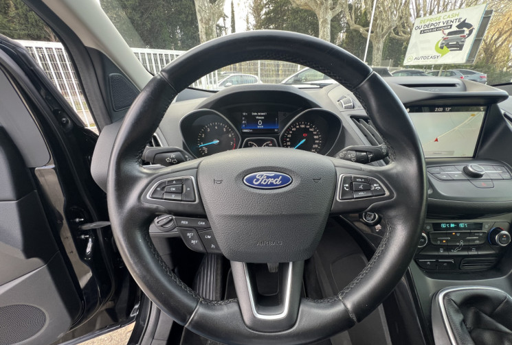 FORD KUGA 1.5 EcoBoost 120 Titanium 4x2 / Attelage / Carplay / Caméra / Keyless / Hayon Electrique