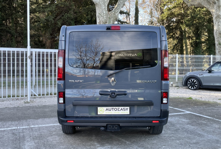 RENAULT TRAFIC COMBI 2.0 DCI 120  9 places 1ère main / Feux LED / Caméra