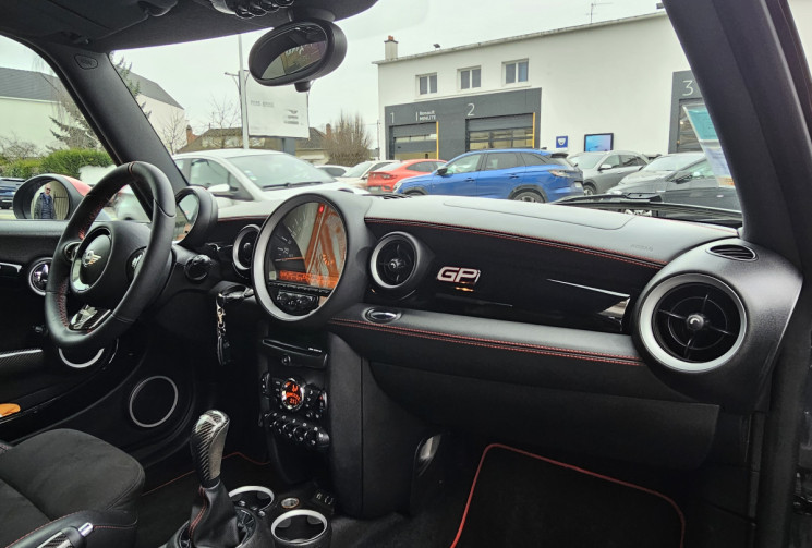 MINI Cooper John Cooper Works 211ch GPII Dossier suivi complet 