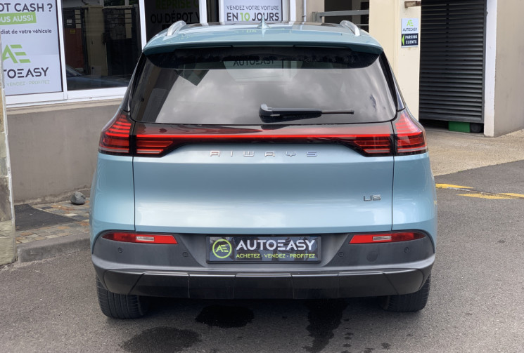 TESLA MODEL 3 AIWAYS U5 EV