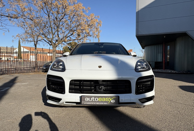 PORSCHE CAYENNE COUPE 462cv E-Hybride / SUPER ETAT/ Toit ouvrant / Blanc carrera / Français / Carbon