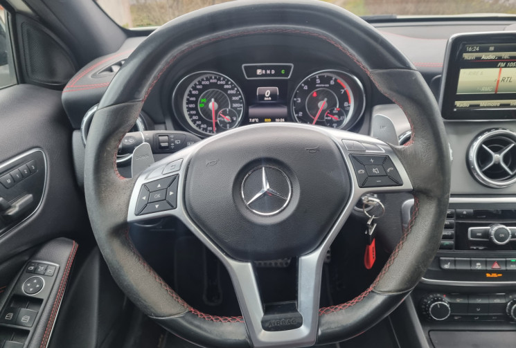 MERCEDES GLA 45 AMG 360 cv 2.0 i Turbo 4MATIC 7G-DCT * Sièges Sport chauffants * Entretien à jour 