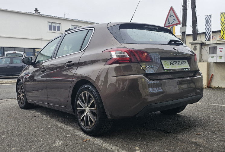 PEUGEOT 308 ALLURE  1.6 HDi FAP 92 cv DISTRIBUTION NEUVE 