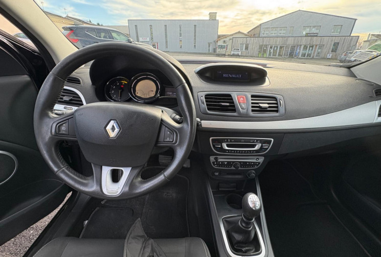 Renault MEGANE III COUPE 1.5 DCI 110 CV - COURROIE DE DISTRIBUTION NEUVE - GARANTIE 12 MOIS